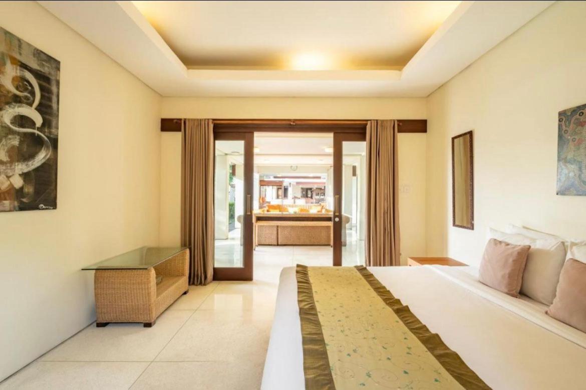Villa 4 Bedroom Private Umalas 2 Seminyak (Bali)
